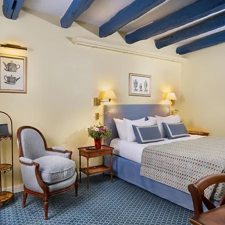 Le Relais Montmartre 4* Paris