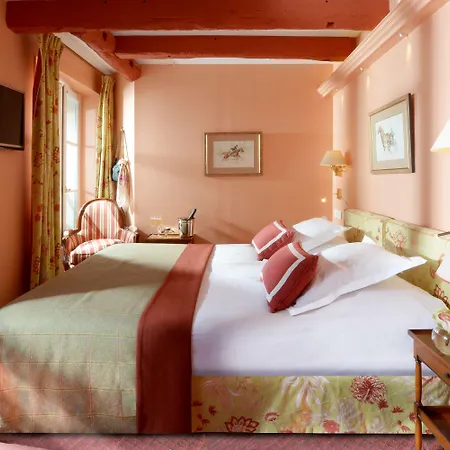 Le Relais Montmartre Hotel 4*