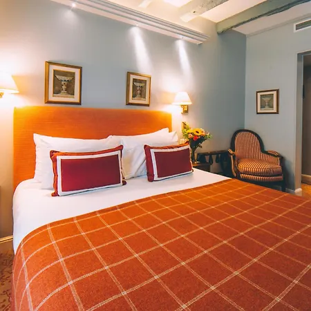 Le Relais Montmartre Hotel