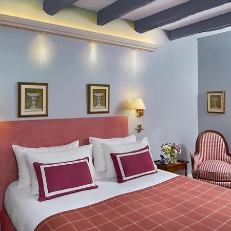 Le Relais Montmartre 4* Parigi