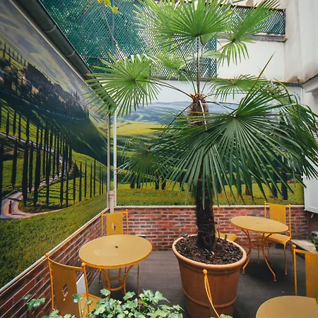 Le Relais Montmartre Paříž