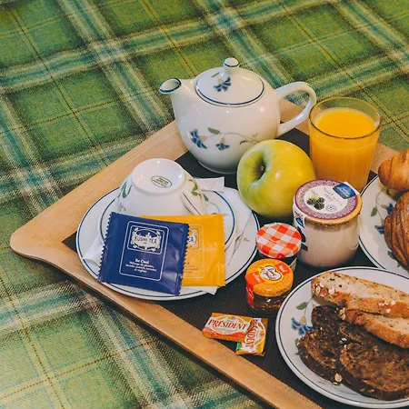 Le Relais Montmartre Hotel Parigi