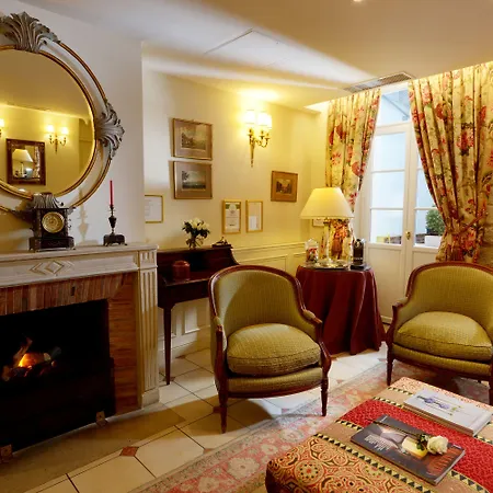 Le Relais Montmartre 4* Parigi