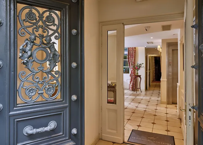 르 를레 몽마르트르 파리