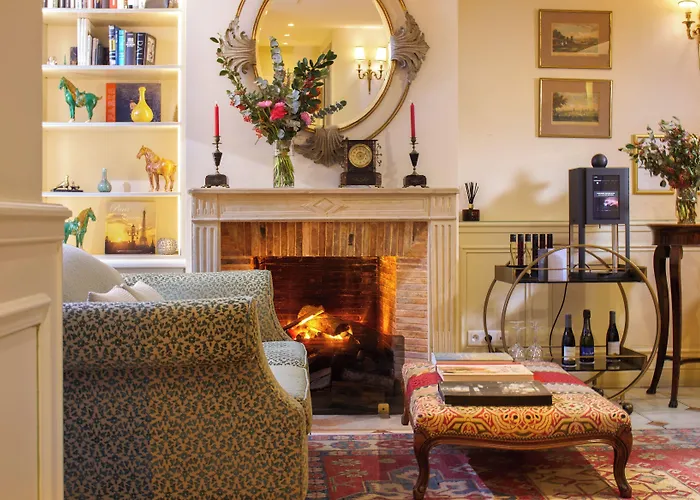 르 를레 몽마르트르 호텔 4*