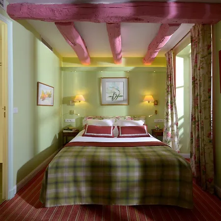 Hotel Le Relais Montmartre Paris