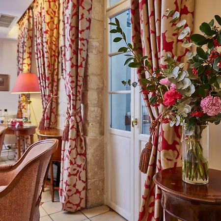 Le Relais Montmartre 4* Paris