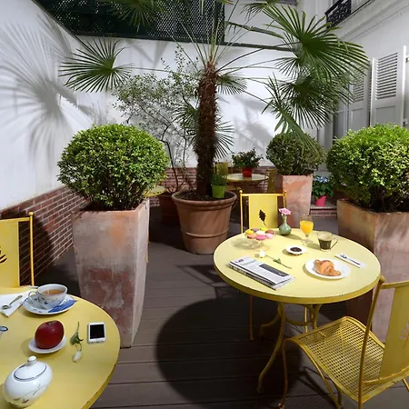Hotel Le Relais Montmartre 4*