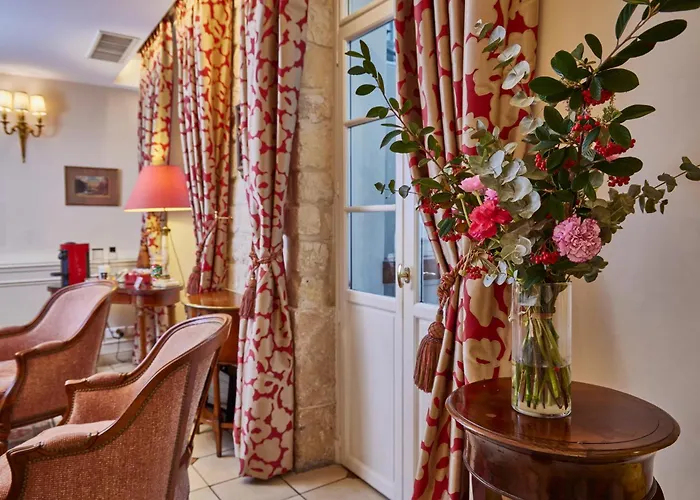 Le Relais Montmartre 4* Paris